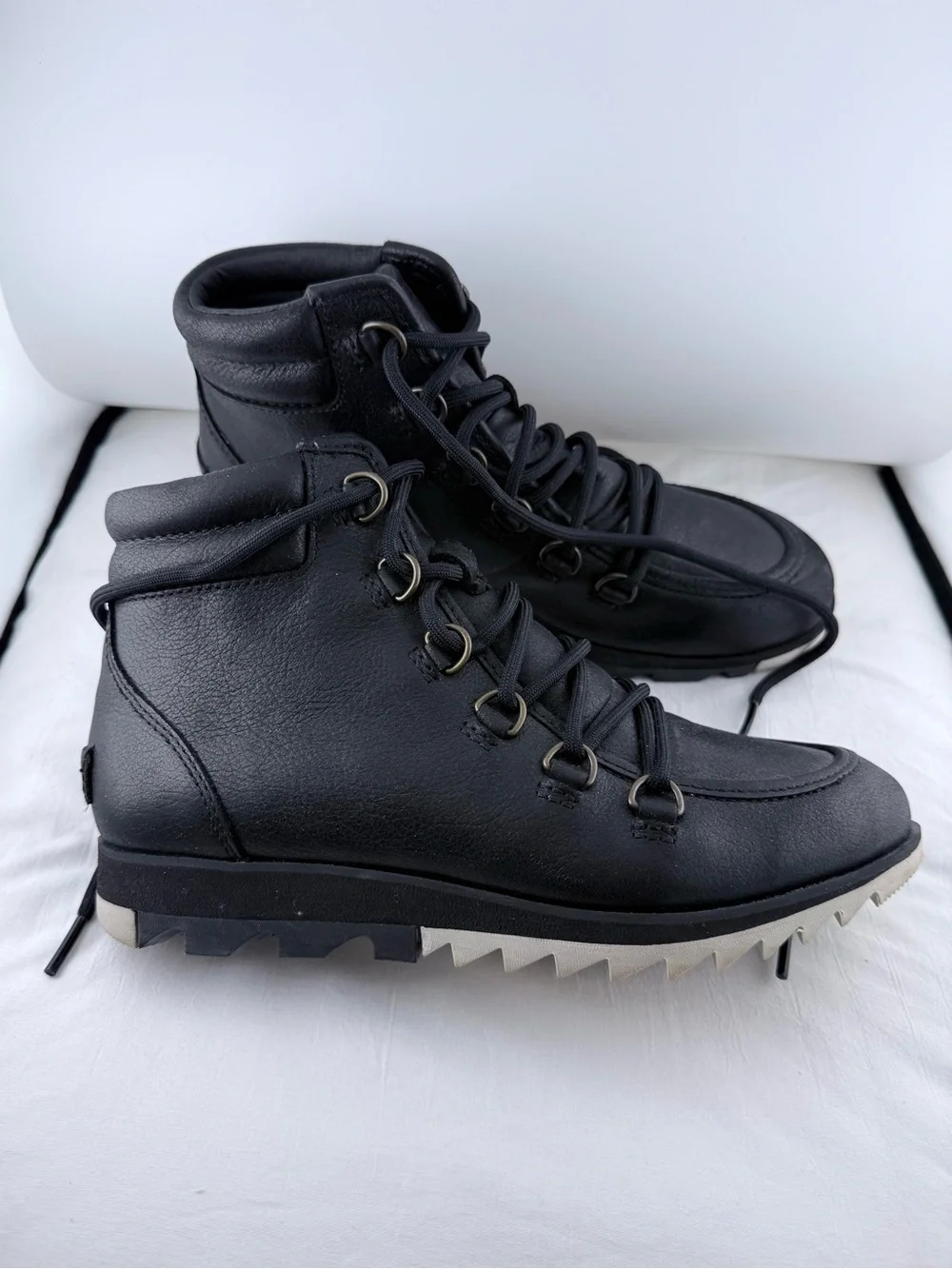 Sorel Black Leather Lace-Up Boots
